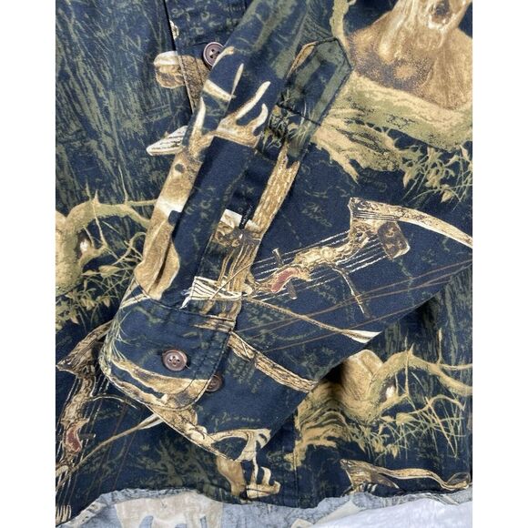 Legendary Whitetail Shirt Mens XL Black w/Beige Allover Deer Print Hunter - Picture 3 of 9
